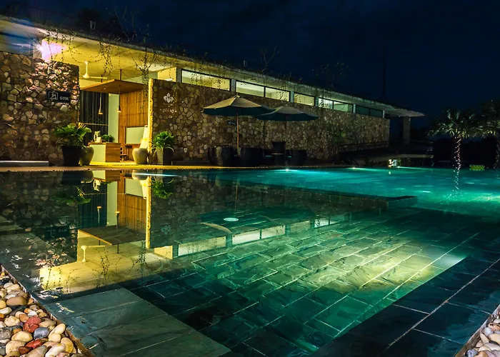 Hillocks & Hotel 5*
