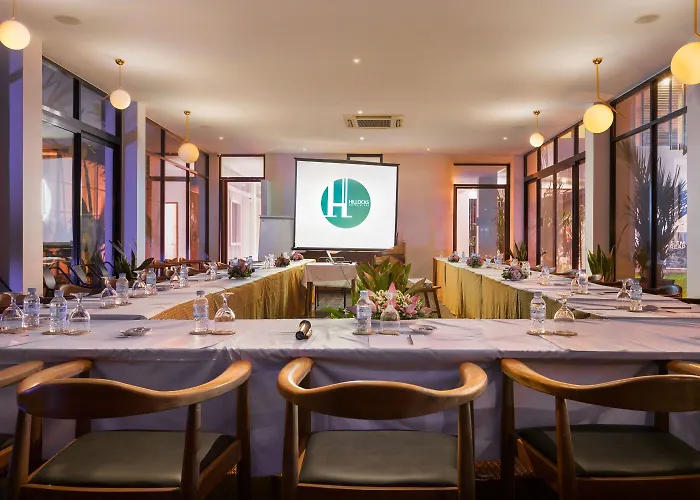 Hillocks & 5* Siem Reap