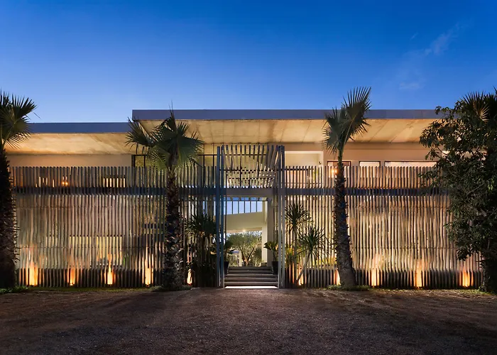 Hillocks & Hotel Siem Reap