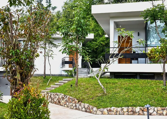 Hillocks & Hotel Siem Reap